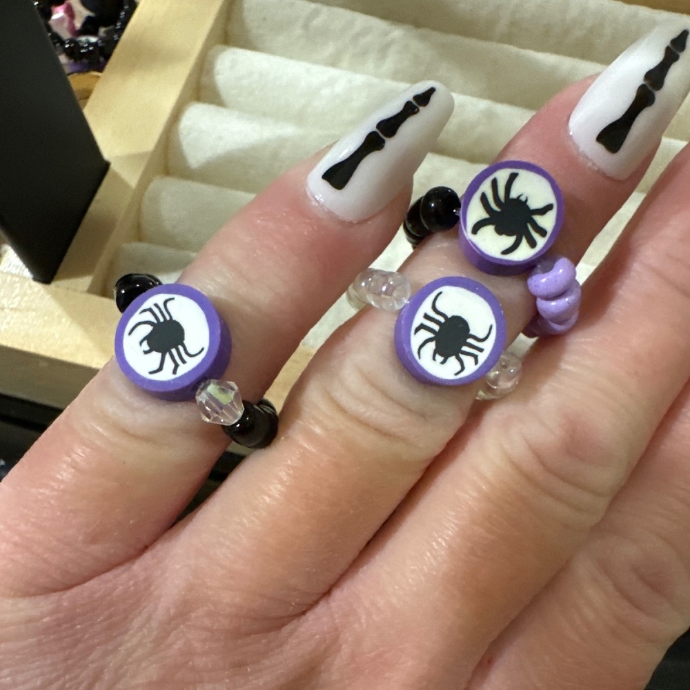 Handmade spider 🕷️ rings!